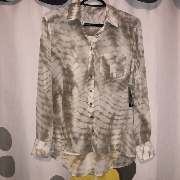 Guess sheer blouse - Picture 1 of 4